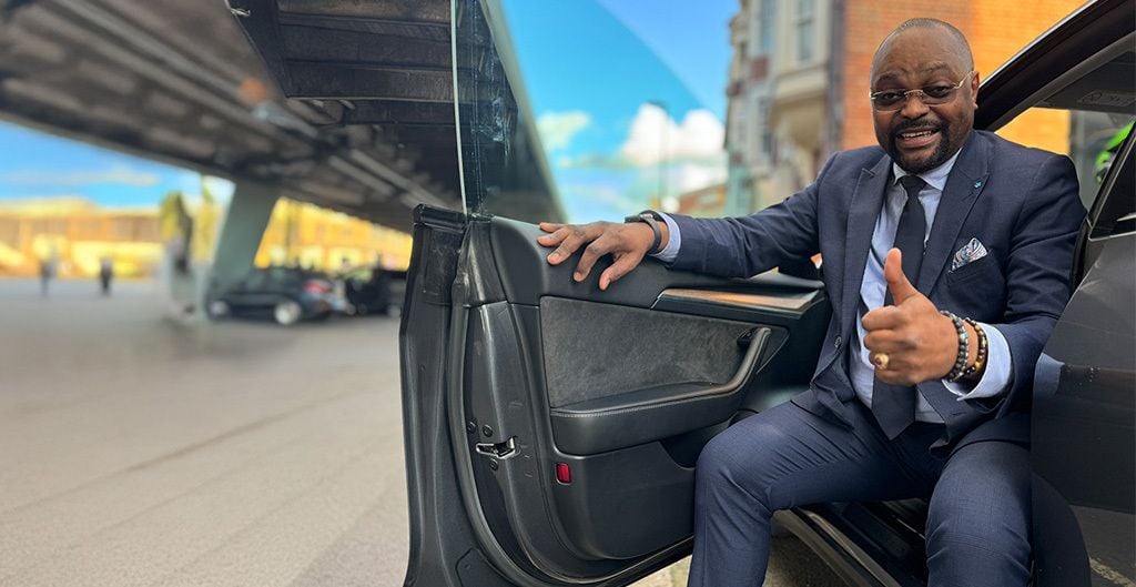 Private hire cars ready to go. One simple way to rent or own.