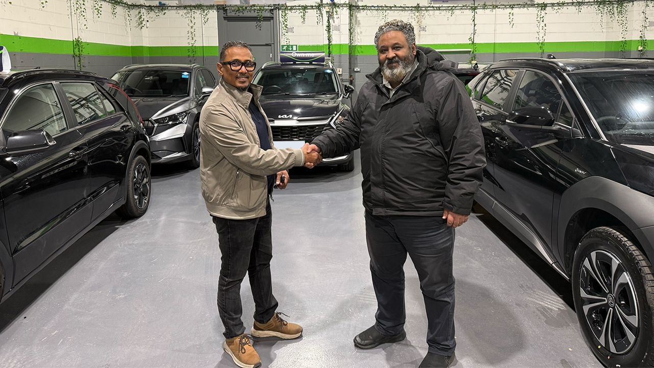 On the road to PHV ownership: Amar’s Rent to Buy journey with Otto Car