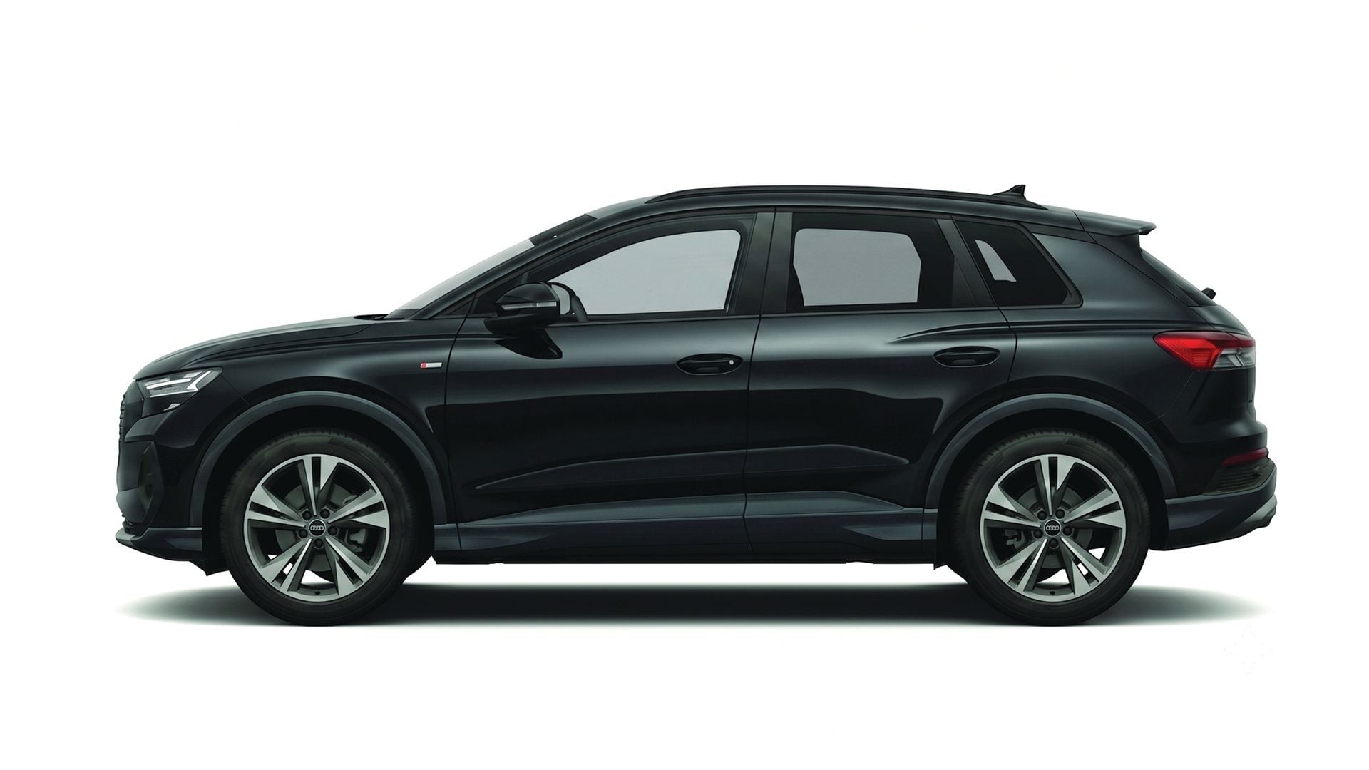 Q4 E-TRON S LINE 40