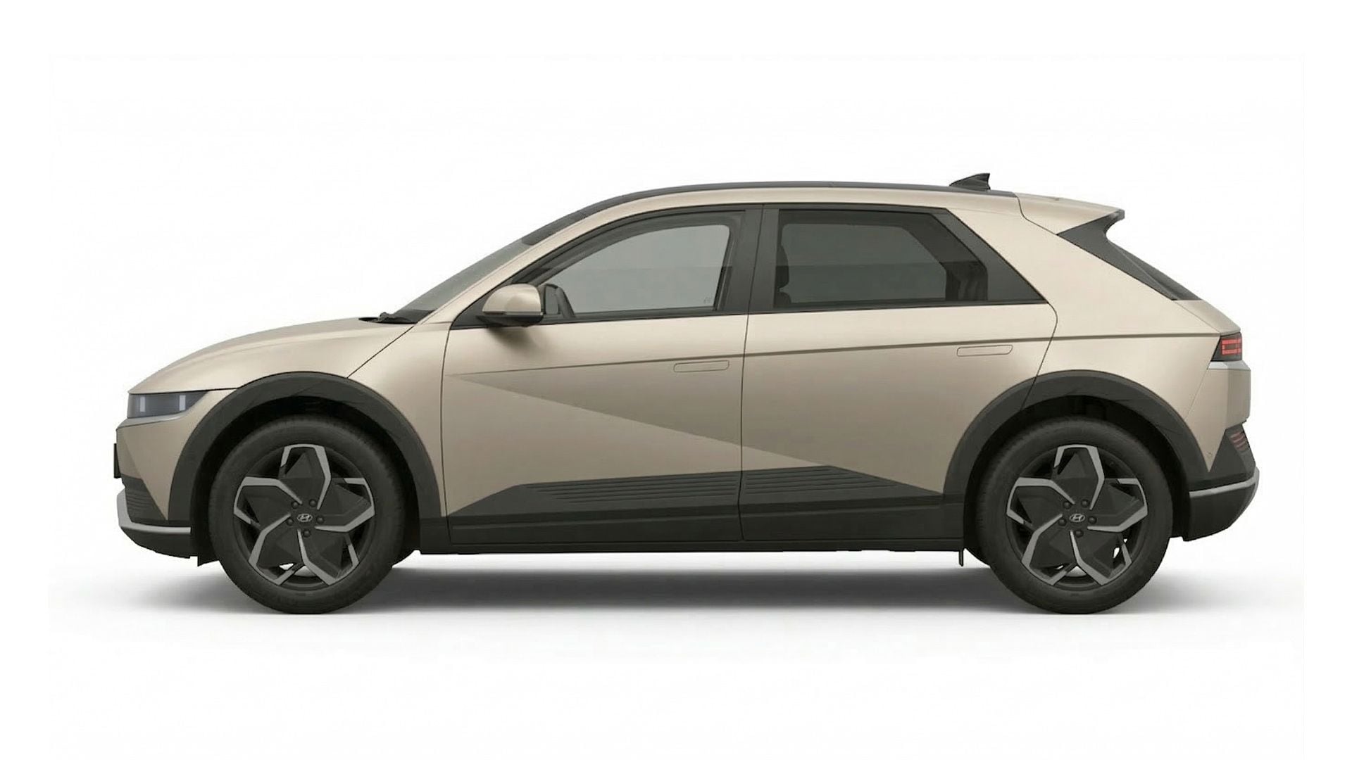 IONIQ 5 PREMIUM EV - Hyundai Ioniq 5 gravity gold side copy.jpg