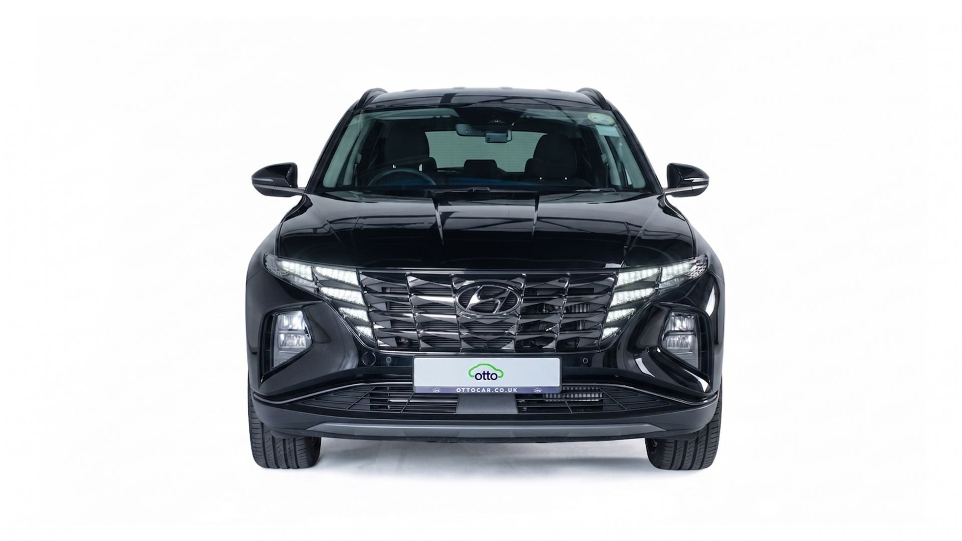 TUCSON PREMIUM TGDI PHEV 4X4 A - Hyundai Tucson PHEV black front copy.jpg