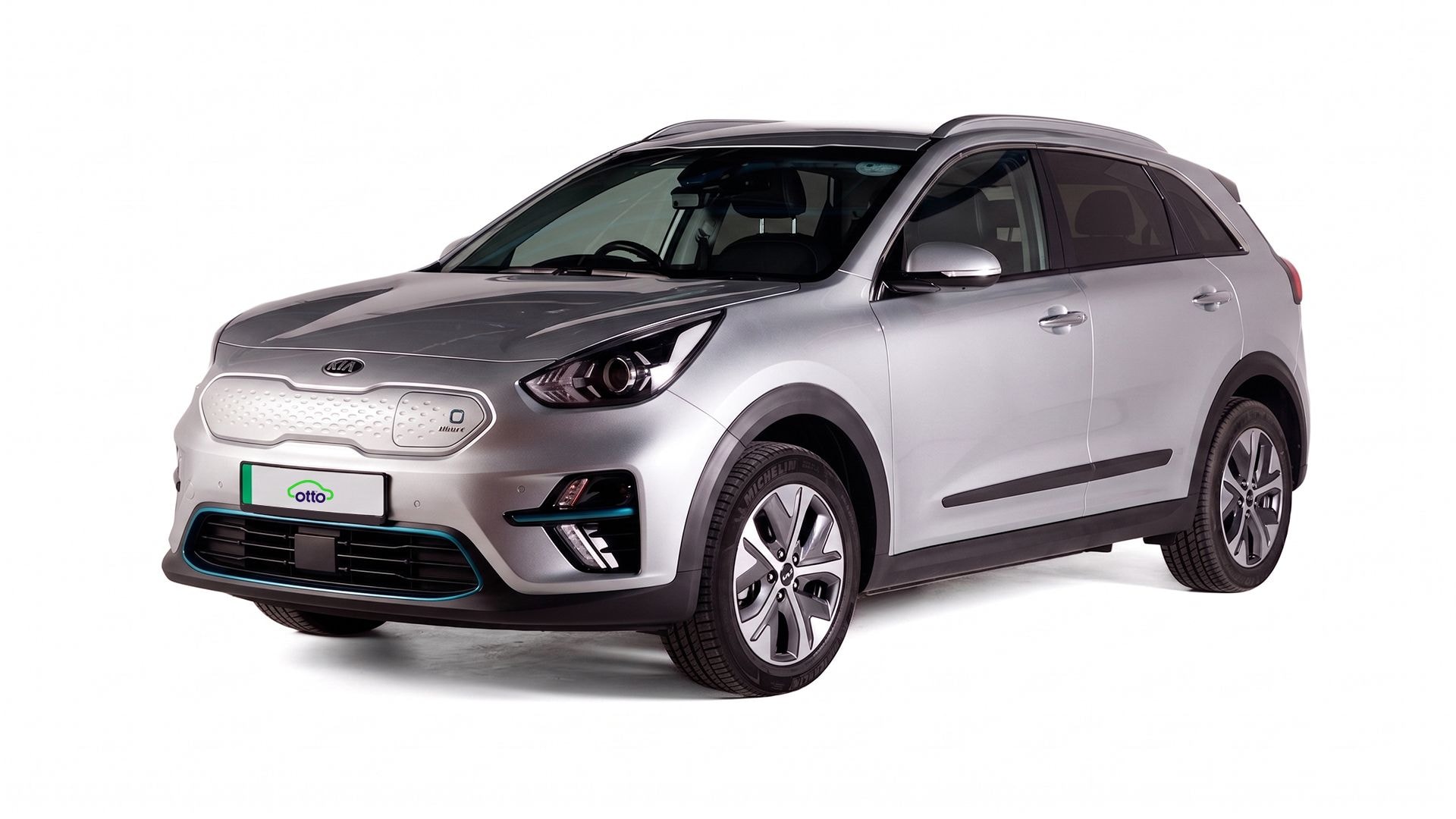 NIRO 4 EV - Kia e niro silver diagonal copy.jpg