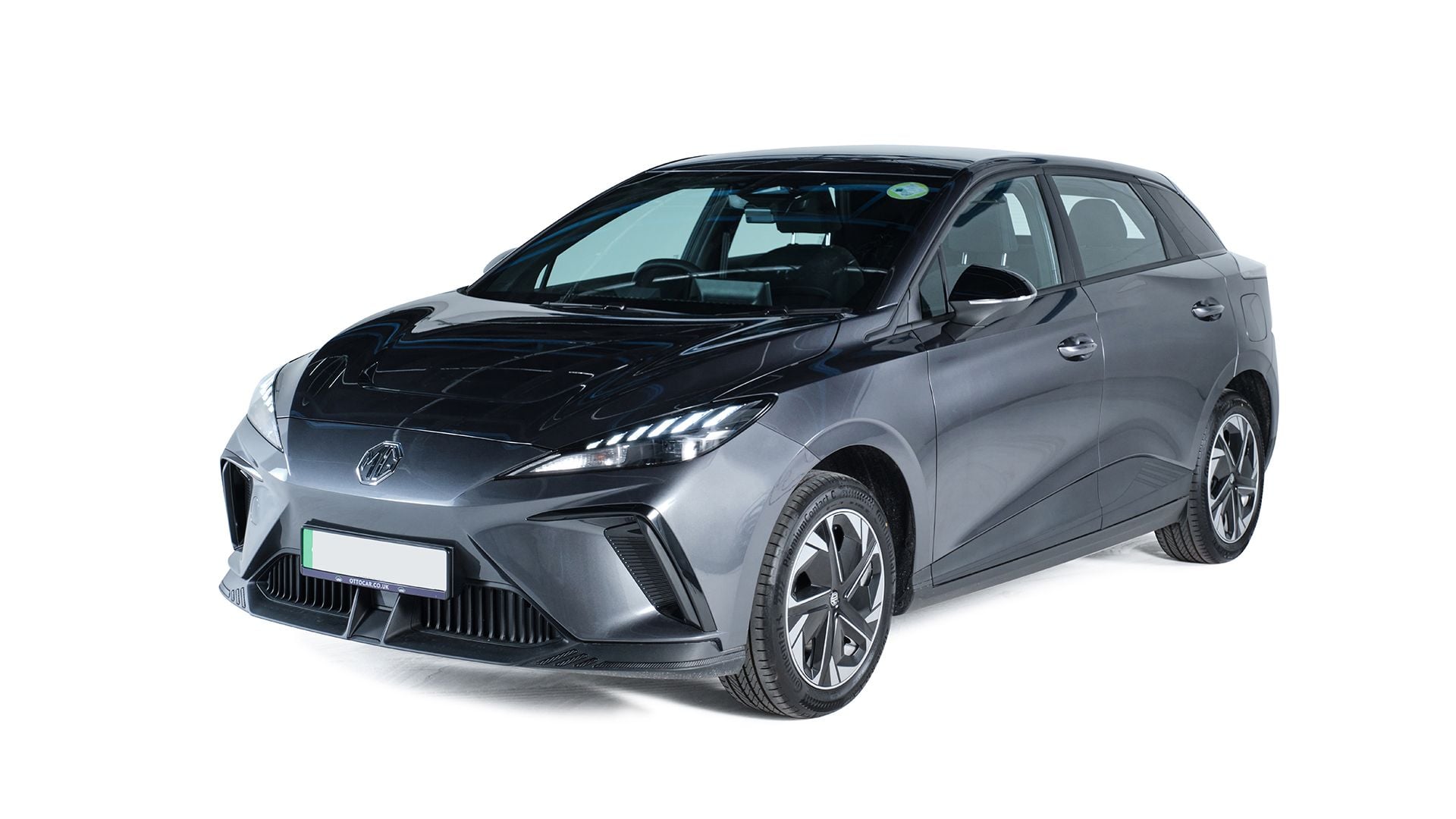 MG4 SE Long Range diagonal copy.jpg