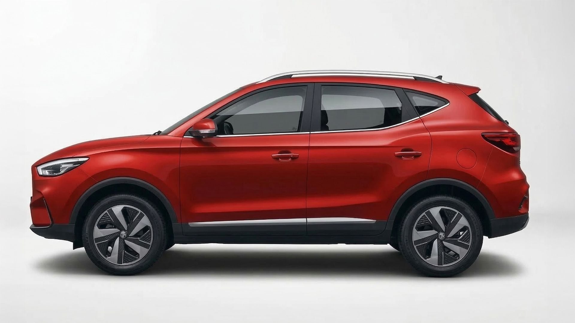 ZS TROPHY EV - MG ZS Trophy EV dynamic red side copy.jpg