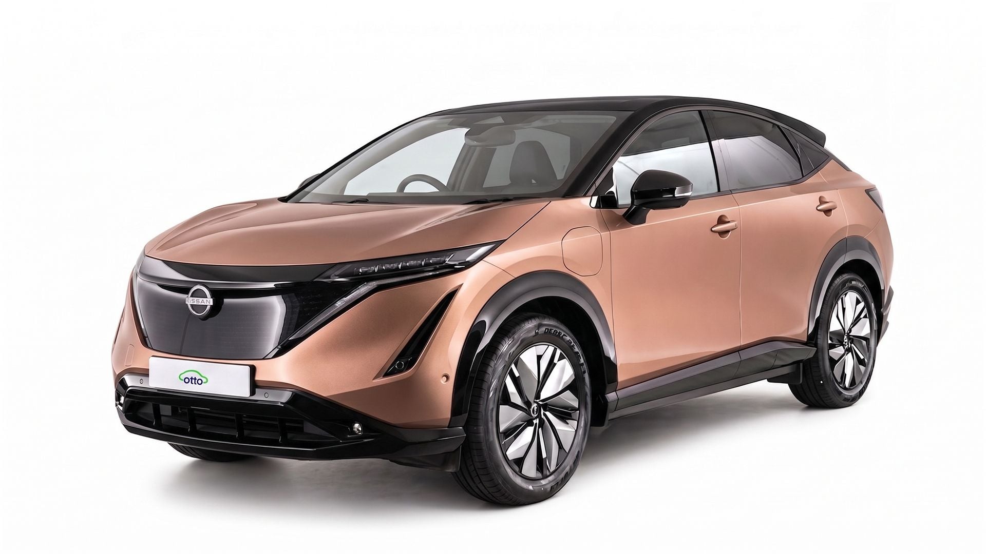 Nissan Ariya e-4ORCE copper and black diagonal copy.jpg
