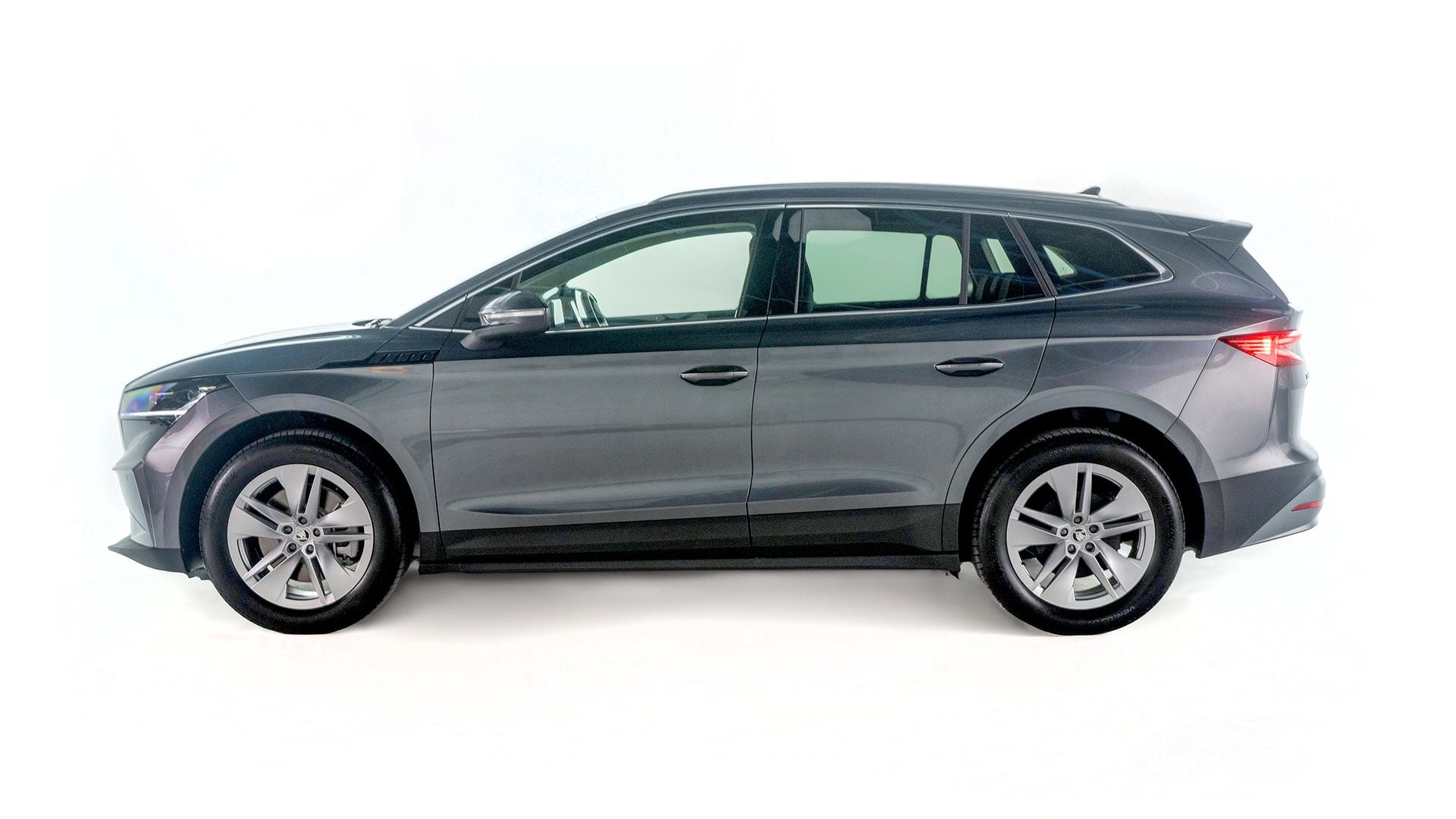 ENYAQ 85 EDITION - Skoda Enyaq 85 Edition Suite side copy Pre facelift.jpg