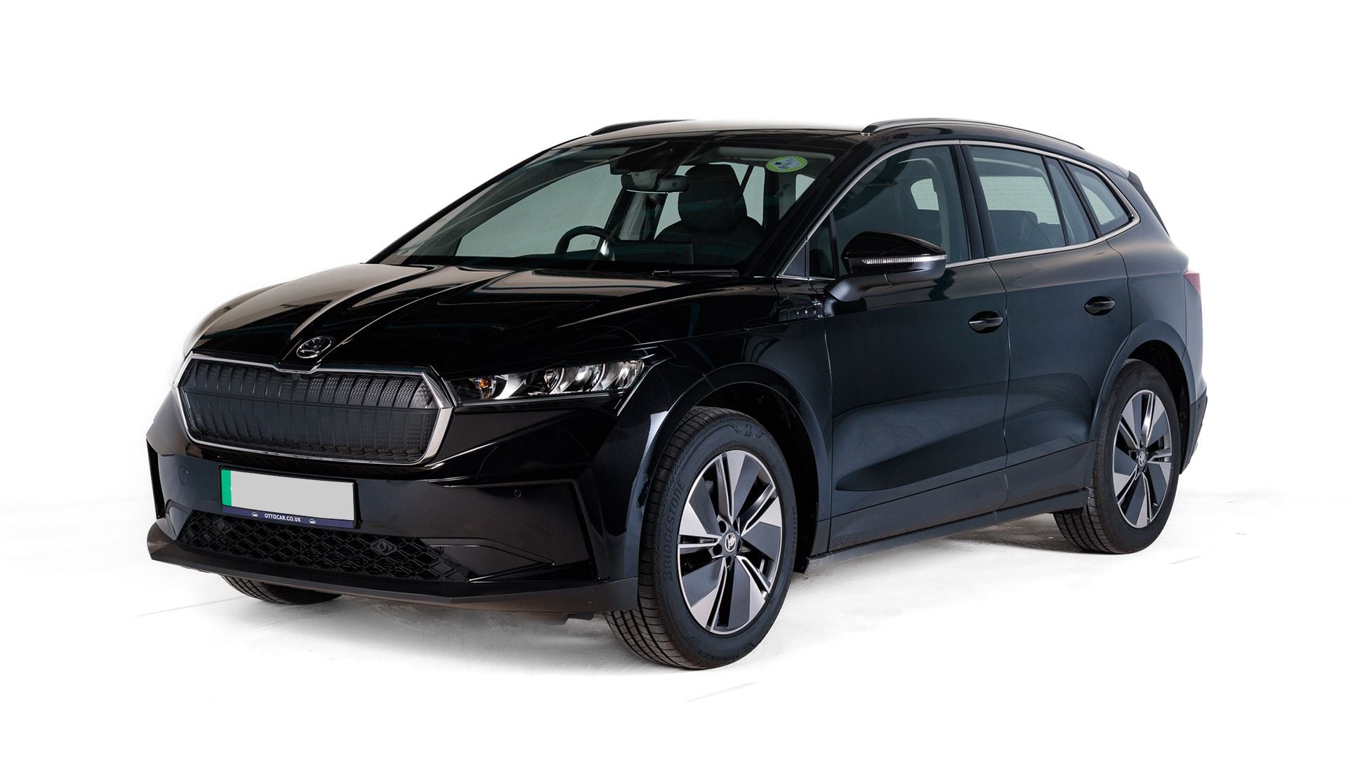 Skoda enyaq iv80 diagonal copy.jpg