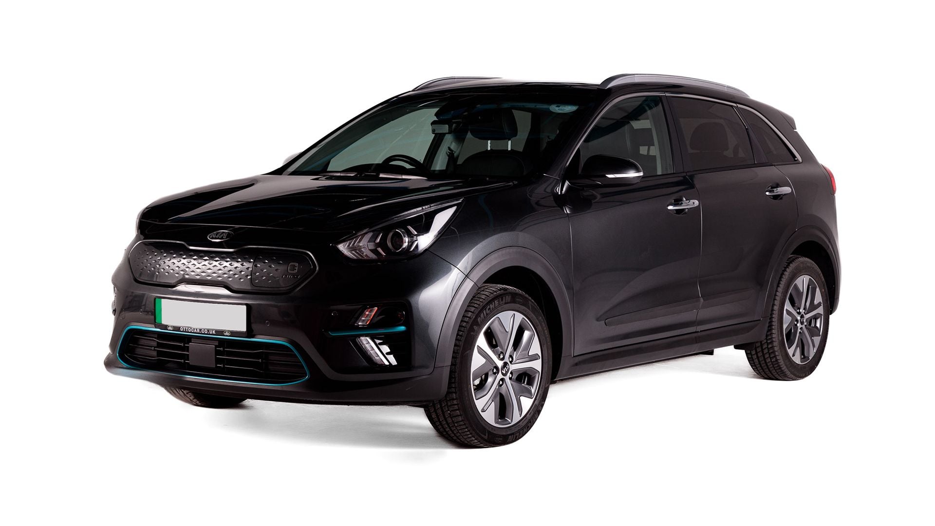 Kia e niro diagonal copy.jpg