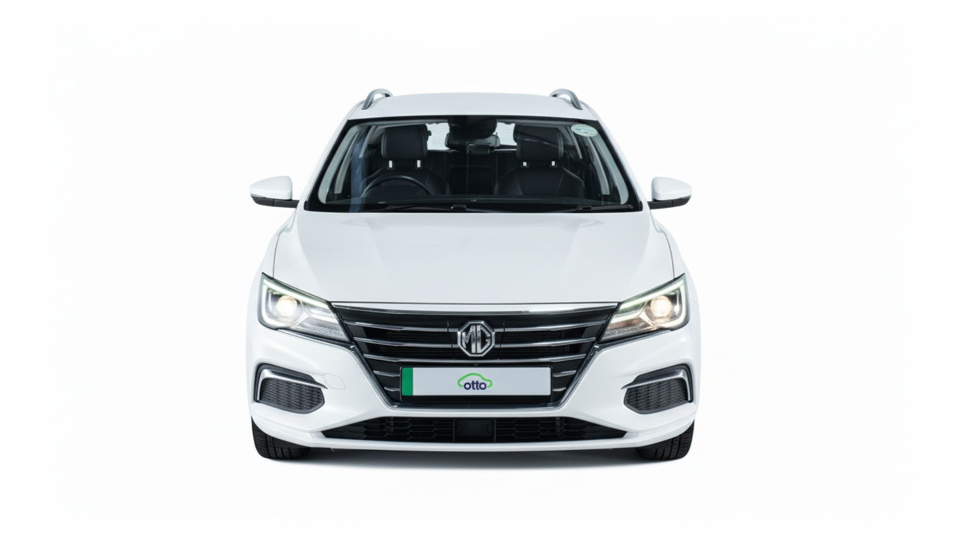 5 EXCLUSIVE - MG5 EV Long Range Exclusive white front copy.jpg