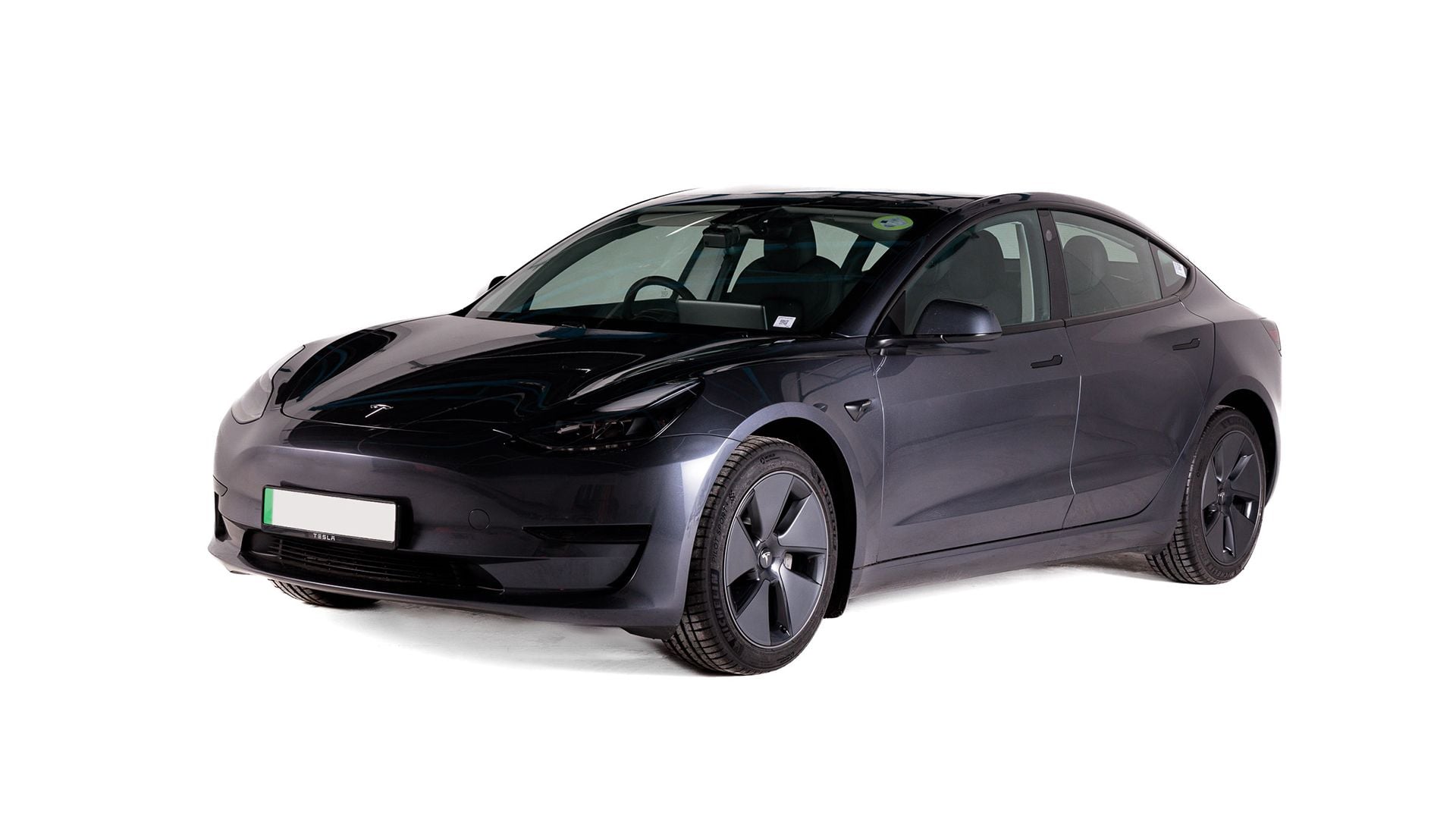 Tesla Model 3 diagonal copy.jpg